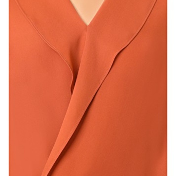 L'AGENCE RITA BLOUSE NEVER WORN - Picture 2 of 2